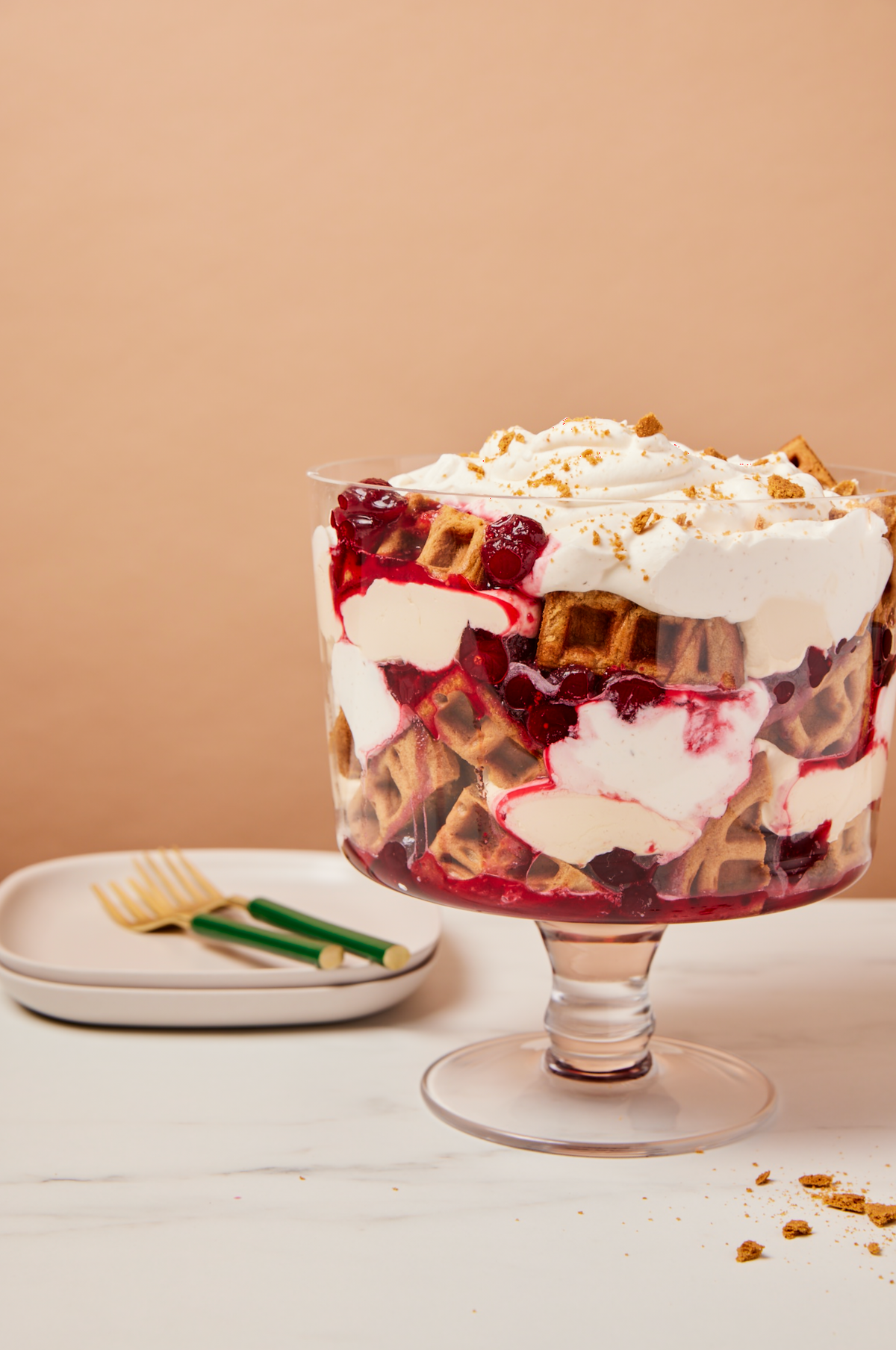 Gingerbread and Eggnog Trifle