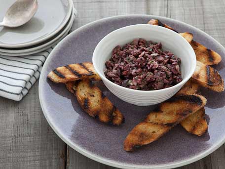 Kalamata Olive Tapenade with Crostini