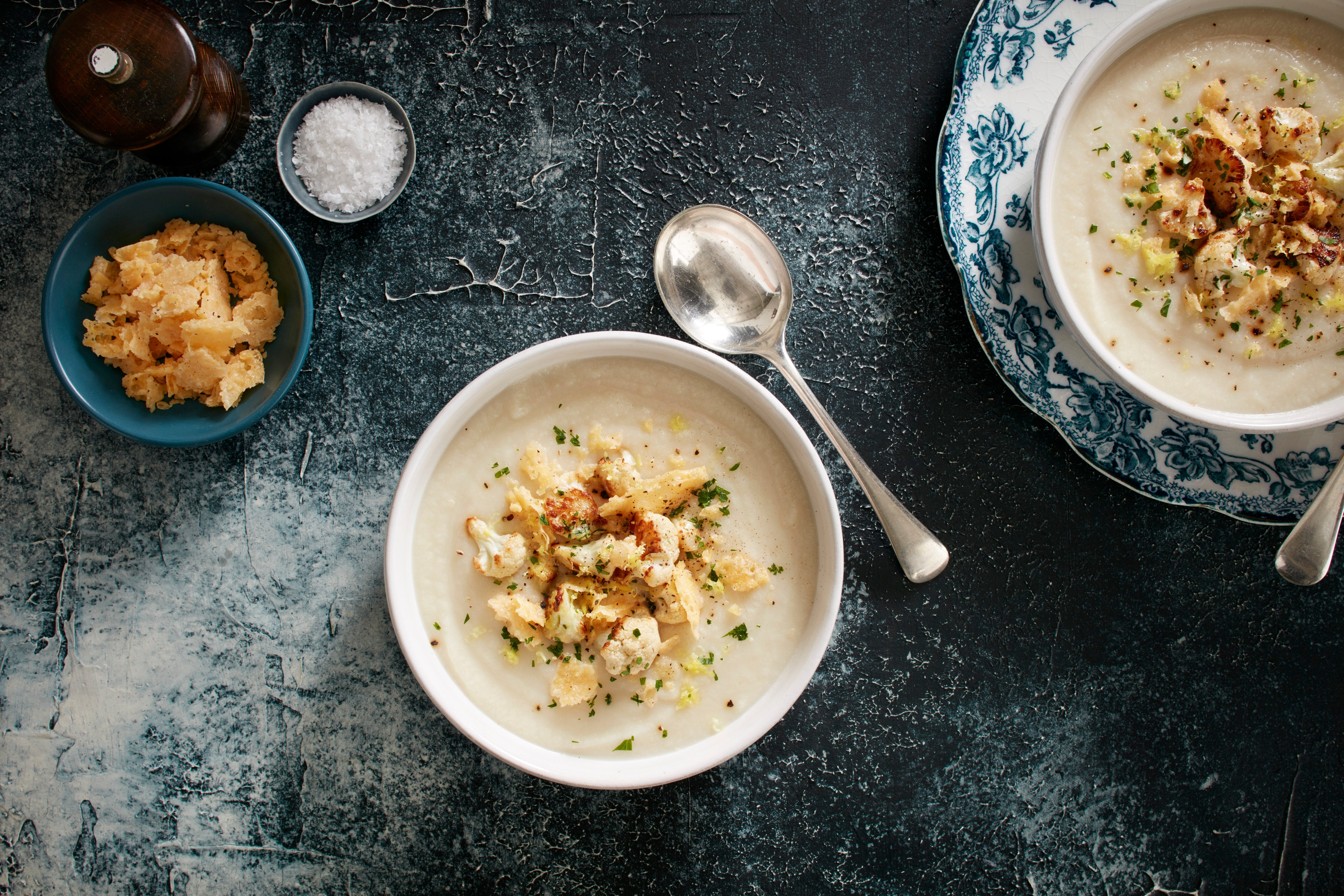 Cauliflower Soup with Croutons
